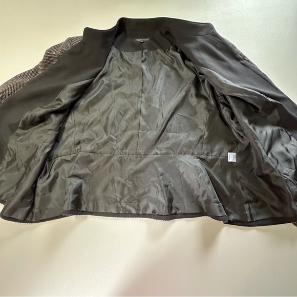 John Meyer collection women’s size 22W front zip jacket,‎ black, and white color - Picture 10 of 13